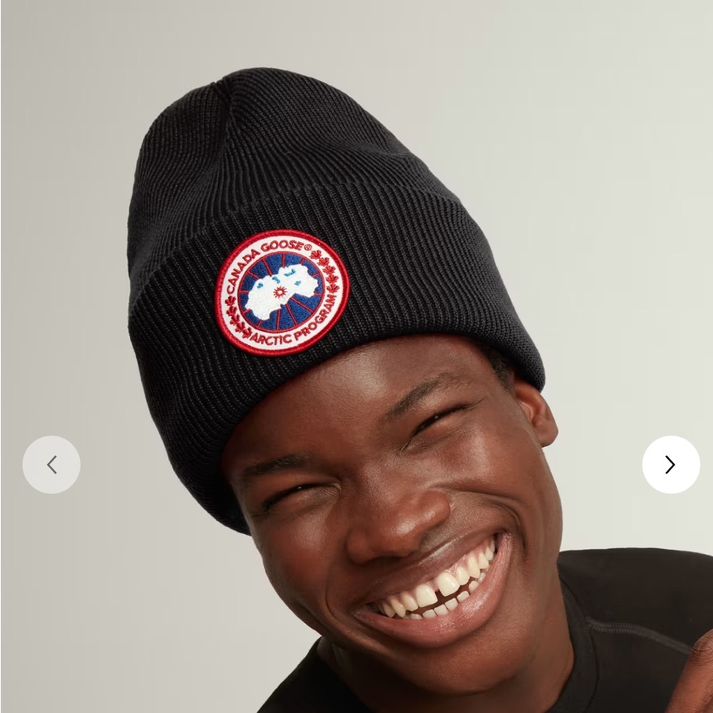 Canada goose arctic disc touque beanie hat